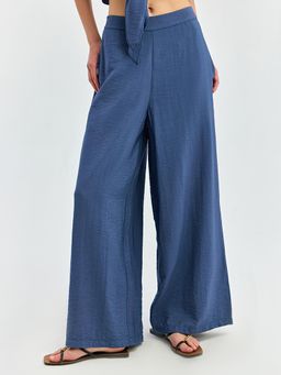 Cover Story - Blue Solid Relaxed Trouser