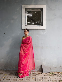 Uttariya - Timeless Weaves Handloom Saree with Unstitched Blouse