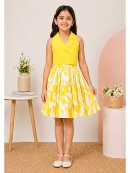 TWISHA - Yellow Cotton Sleeveless Solid Top and Printed Skirt