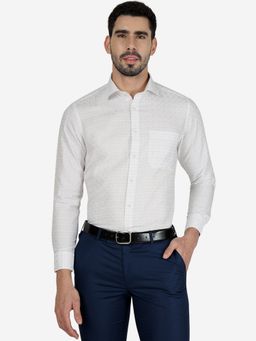 Greenfibre - Men Cotton Blend Checked White Slim Fit Full Sleeve Formal Shirt