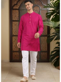 TATTVA - Magenta Men Solid Pure Cotton Mandarin Collar Short Kurta