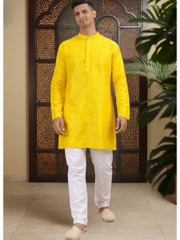 TATTVA - Yellow Men Solid Pure Cotton Mandarin Collar Short Kurta