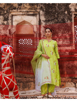 Bannhi by Priyanka Rathore - Women'S Green Silk Embroidered Kurta with Palazzo and Dupatta