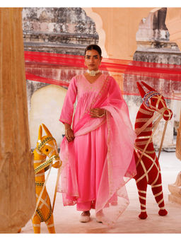 Bannhi by Priyanka Rathore - Women'S Pink Chanderi Flared Kurta with Pant and Dupatta