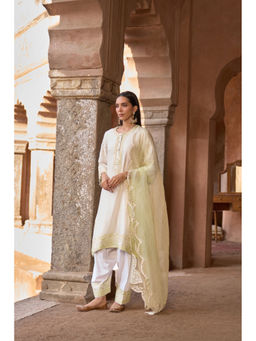 Sheetal Batra - Anam Green Kurta With Salwar And Light Dupatta