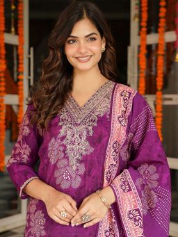 Vaamsi - Purple Floral Embroidered Straight Kurta with Pant and Dupatta