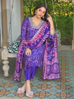 Vaamsi - Women Purple Viscose Ethnic Motifs Straight Kurta With Pant & Dupatta