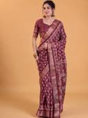 Maroon color option, Currently selected
