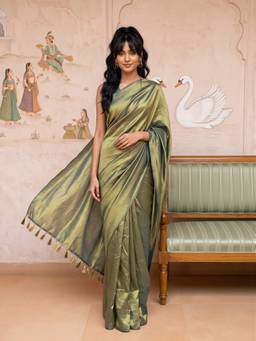 Sareemall - Women's Vichitra Silk Green Solid Saree