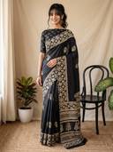Black color option, Currently selected