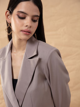 RSVP by Nykaa Fashion - Beige Solid Lapel Collared Blazer