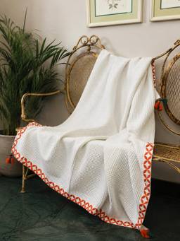 Crown of Poppies - Off-White Cotton Waffle Weave Sofa Throw Blanket With Tassels