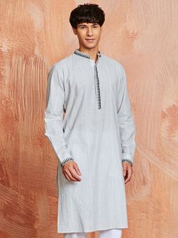 Vastramay - Mens White Cotton Stripes Printed Regular Kurta