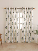 Off White color option, Currently selected