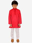Red color option, Sold out, Currently selected