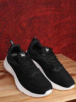 Xtep - Men Black Comfort Textured Running Shoes