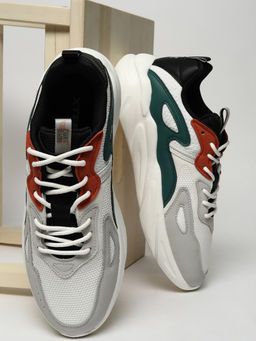 Xtep - Canvas White & Dove Grey Retro Colorblock Casual Shoes For Men