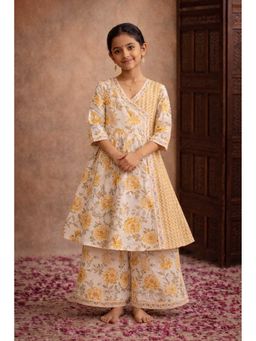 Aarika - Mustard Floral Three Fourth Sleeves Kurta