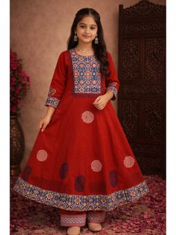 Aarika - Rust Floral Three Fourth Sleeves Kurta