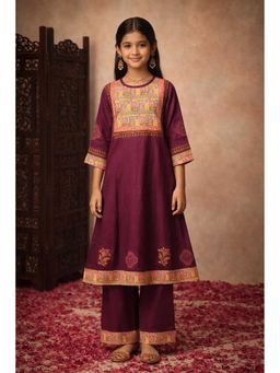 Aarika - Wine Embroidered Three Fourth Sleeves Kurta