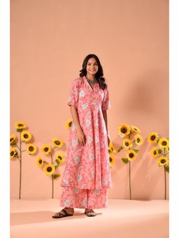 DIMPLE DESIGN STUDIO - Bubble Pink Cotton Floral Printed Kurta with Palazzo (Set of 2)