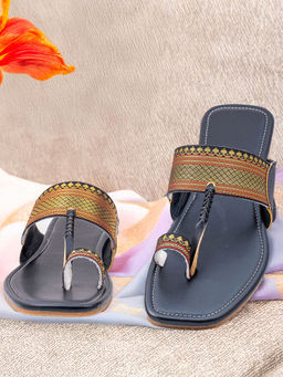 Korakari - Women Ebony Black Kolhapuri Chappal