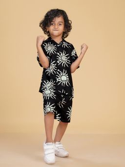 Ninos Dreams - Boys Cotton Rayon Sun Print Black Co-Ord (Set of 2)