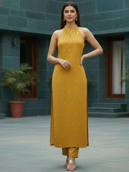 Varanga - Women Ethnic Motifs Embroidered Regular Thread Work Silk Georgette Kurta With Pant