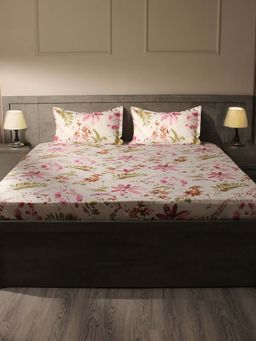 House of Owlet - White and Pink 144TC Double Bedsheet with 2 Pillow Covers (Superking )