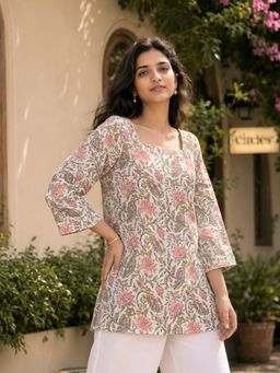 KAFTANIZE - Off-White Floral Printed Short Kurti
