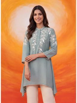 Lakshita - Intira Spa Embroidered Kurta