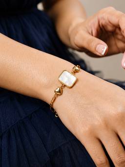 ARTKLIM - Minimal White Rectangle Charm Gold Anti-Tarnish Bracelet