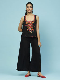 Aarke Ritu Kumar - Black Embroidered Top with Pant (Set of 2)