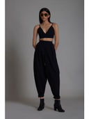 Black color option, Sold out, Currently selected