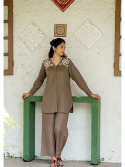 SIARA WOMEN - Bistre Brown Linen Tunic with Pant