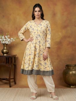Jompers - Women Yellow Cotton Blend Flared Floral Printed Kurta