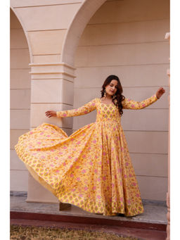 POMCHA - Yellow Kapaas Floral Full Sleeve Maxi Dress