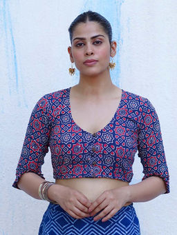 Chidiyaa - Umt Carefree Hours Indigo Blue Hand Block Cotton Stitched Blouse