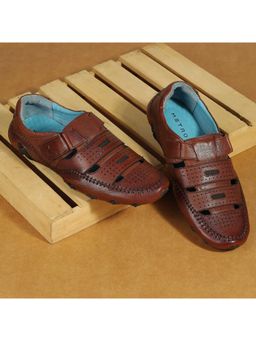 Metro - Men Brown Loafers