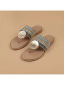 Beige color option, Currently selected
