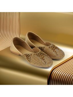 Metro - Women Gold Mojari Juttis