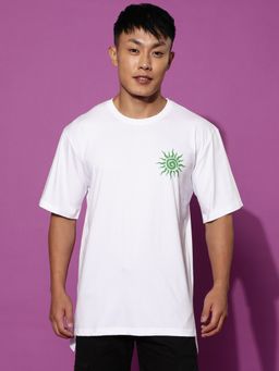 VEIRDO - Men Typographic Print White Round Neck Oversize Pure Cotton T-Shirt