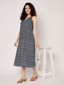 SPARSA - Printed Sleeveless A-Line Cotton Blue Midi Dress