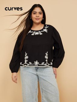 max - Women Black Embroidered Top