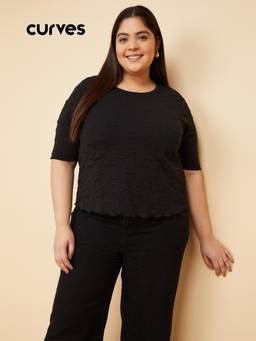 max - Women Black Textured Top