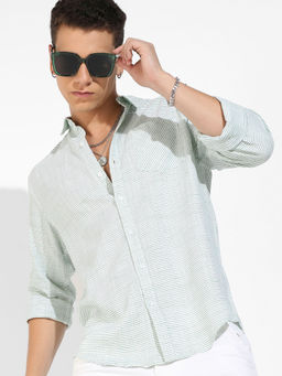 Campus Sutra - Mens White and Green Horizontal Chalk Striped Shirt