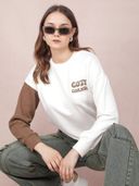 Off White color option, Currently selected