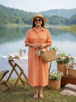 Qurvii - Orange Heart Print Stripe Dress