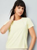 Yellow color option, Currently selected