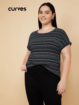 max - Women Black Cotton Geometric T-Shirt